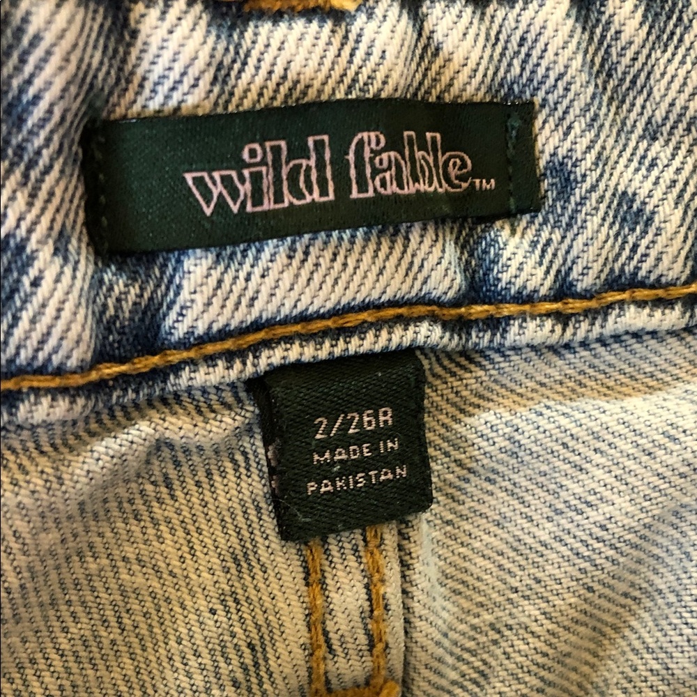 Wild Fable Vintage-Style Light Stonewash Denim Roll-Cuff Women’s Shorts size 2 - Picture 7 of 8